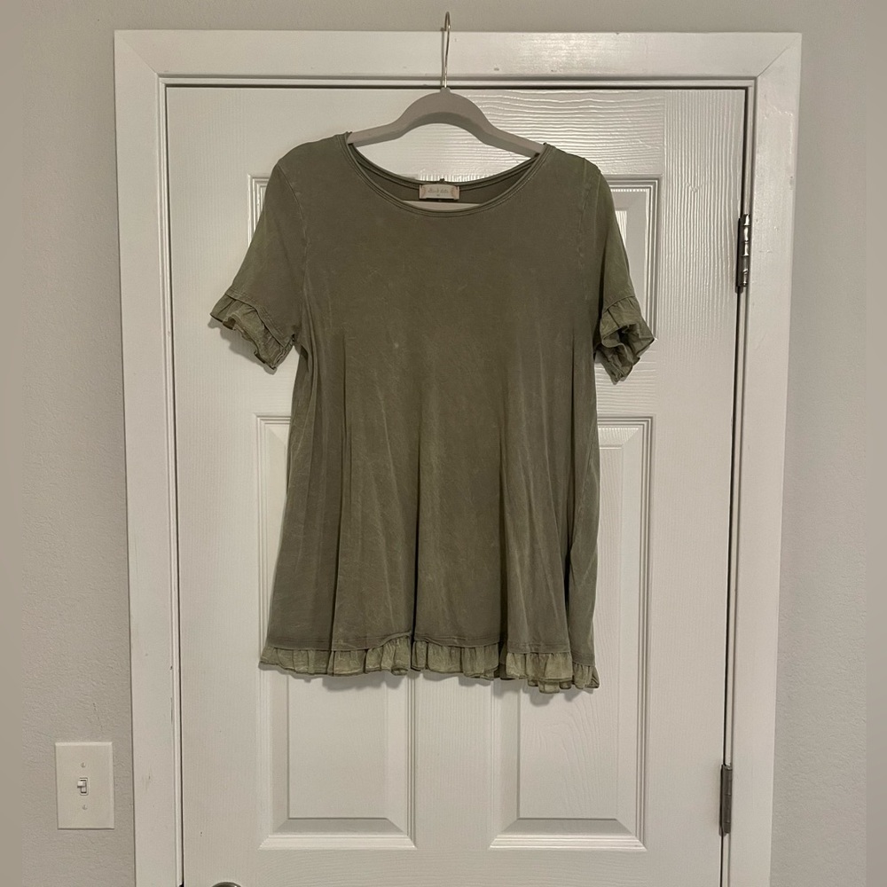 Altar'd State Wren Ruffle Tee - Picture 4 of 8